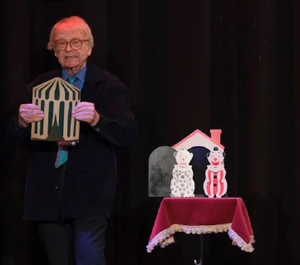 Magic Circle History Day Lecture 6.6.26 (Photo by Michael Vincent) Billy Day illusion Hold That Tiger